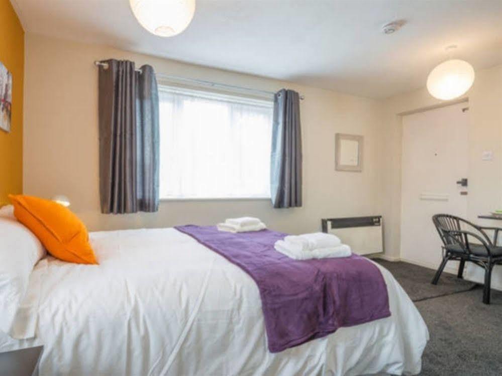 Armitage Way Holiday Apartment - Perfect To Self Isolate Cambridge Eksteriør bilde